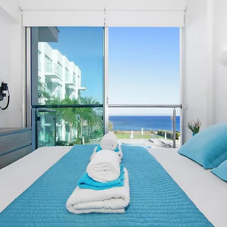 Coralli Beachfront 3* بروتاراس