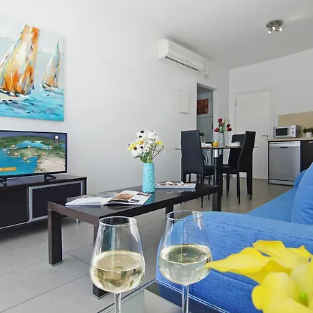 Apart Otel Coralli Beachfront 3*