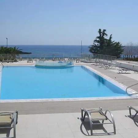 Coralli Beachfront Apart Otel 3*