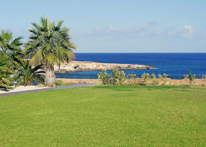 Apartahotel Coralli Beachfront Protaras