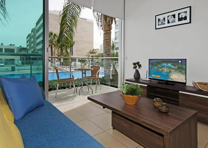 Apartahotel Coralli Beachfront