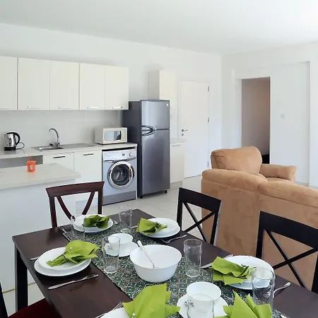 Aparthotel Coralli Beachfront