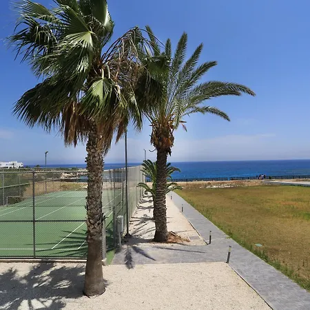 Coralli Beachfront Aparthotel