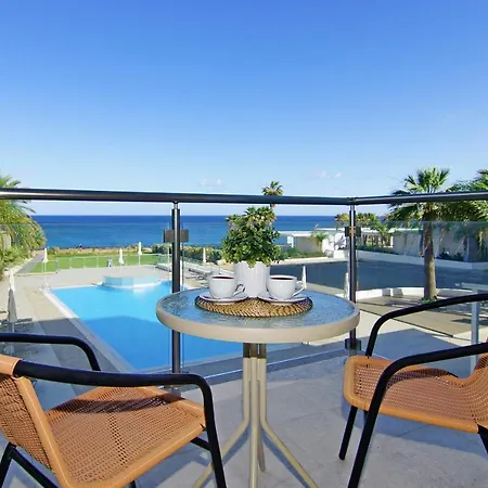 Coralli Beachfront 3*