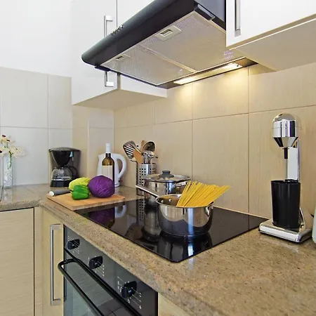 Aparthotel Coralli Beachfront