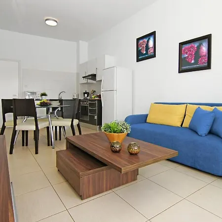 Coralli Beachfront Aparthotel 3*