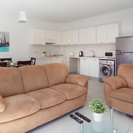 Aparthotel Coralli Beachfront 3*