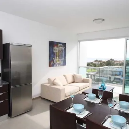 Aparthotel Coralli Beachfront 3*