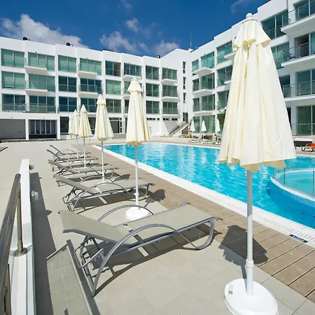 Coralli Beachfront Aparthotel