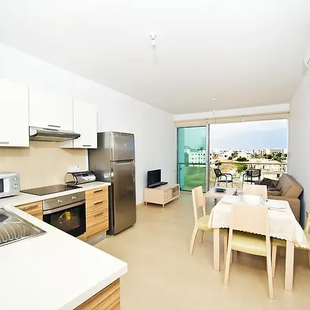 Aparthotel Coralli Beachfront 3*