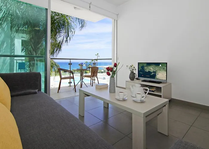 Coralli Beachfront Apart-hotel Protaras