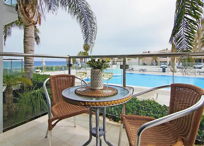 Coralli Beachfront 3*