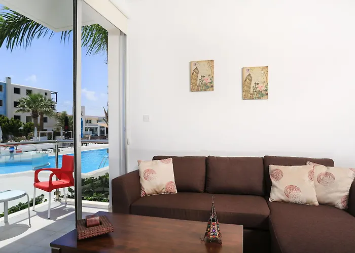 Coralli Beachfront Ξενοδοχείο με διαμερίσματα