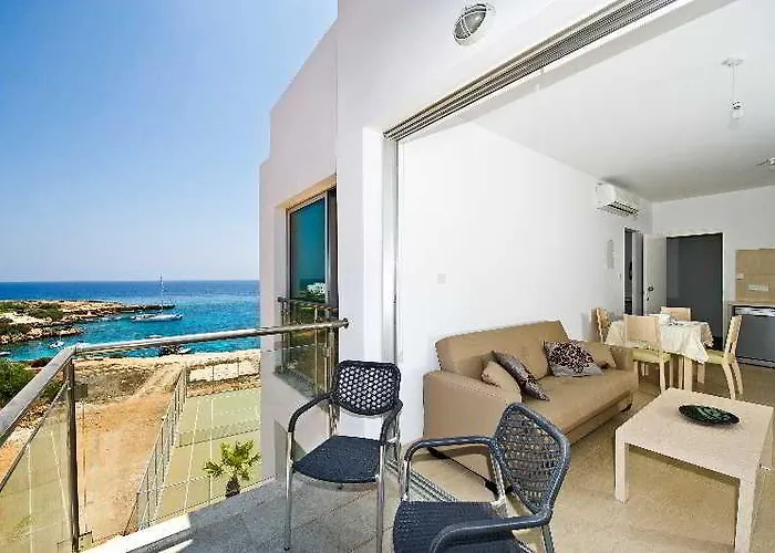 Coralli Beachfront 3* Πρωταράς