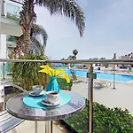 Coralli Beachfront Hotel de apartamente