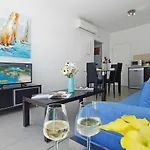 Hotel apartamentowy Coralli Beachfront 3*